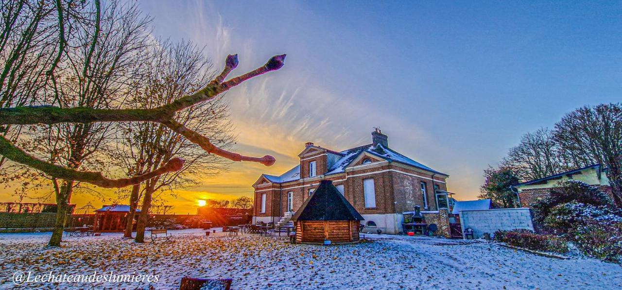 Chateau Des Lumieres Gite Et Gite Insolite Saint-Blimont Exteriér fotografie
